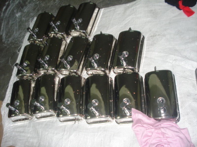 【純正304皂液器】價格,廠家,圖片,其他水暖衛(wèi)浴五金,潮安縣金石鎮(zhèn)保源不銹鋼制品廠-