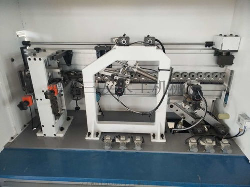 木工機械新標桿 全自動小極東封邊機，重塑板式家具制造效率
